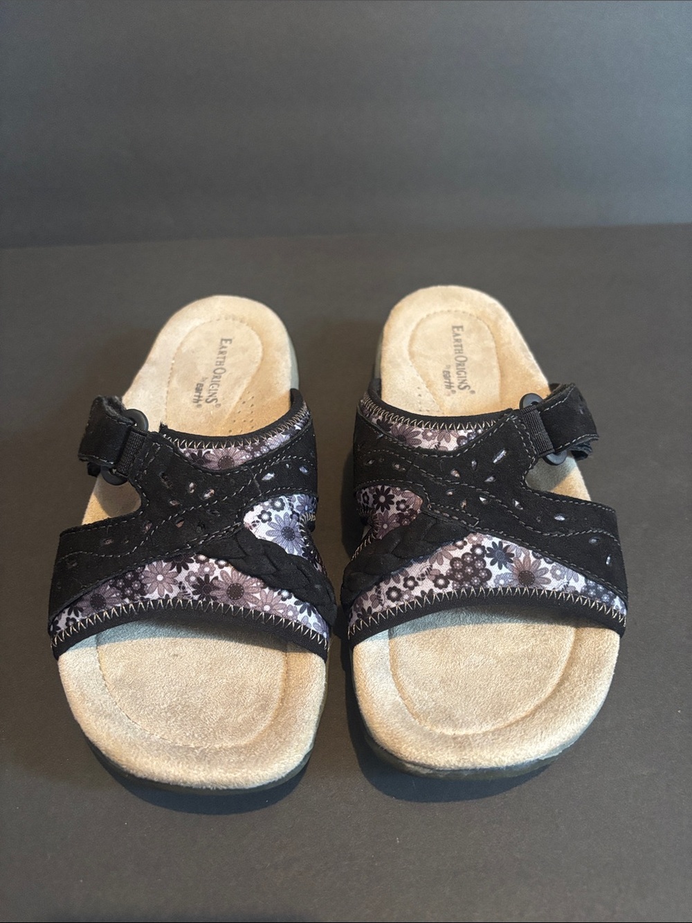 Earth Origins Black Floral Adjustable Slide Sandals